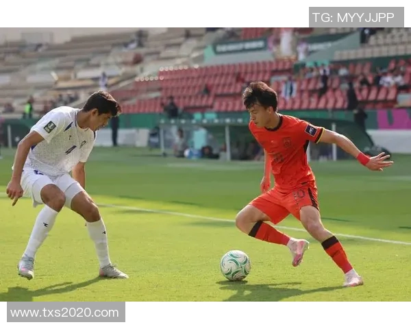 青岛西海岸迎战广州队李昊争夺胜利的关键时刻与精彩瞬间分析 青岛西海岸迎战广州队李昊争夺胜利的关键时刻与精彩瞬间分析